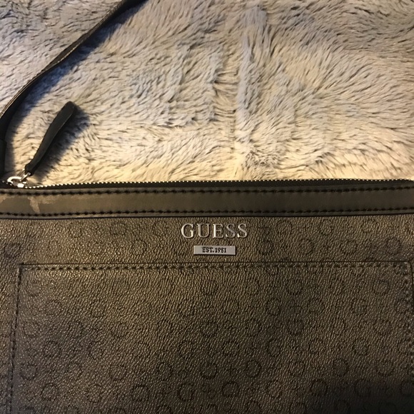 Guess Crossbody Bag - Picture 4 of 4